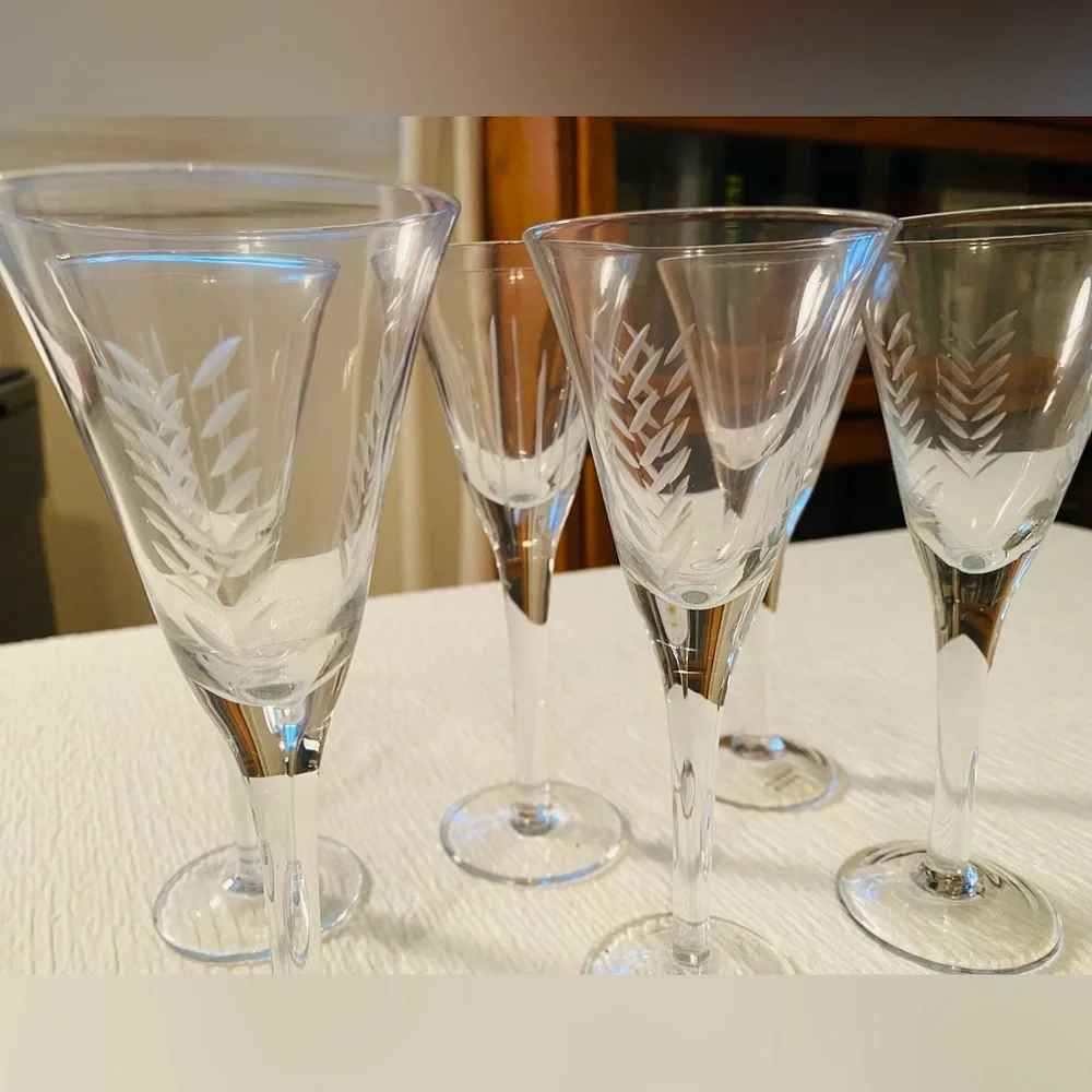 Vintage 1990’s Champagne Toasting Flutes, Set of 6, w/ 2 Designs